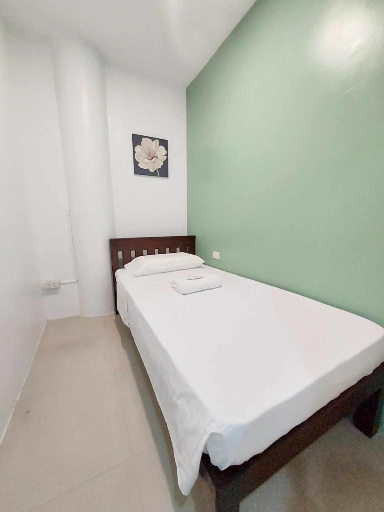 Primerose Residences - Near Mactan-Cebu International Airport Lapu-Lapu City Exteriör bild